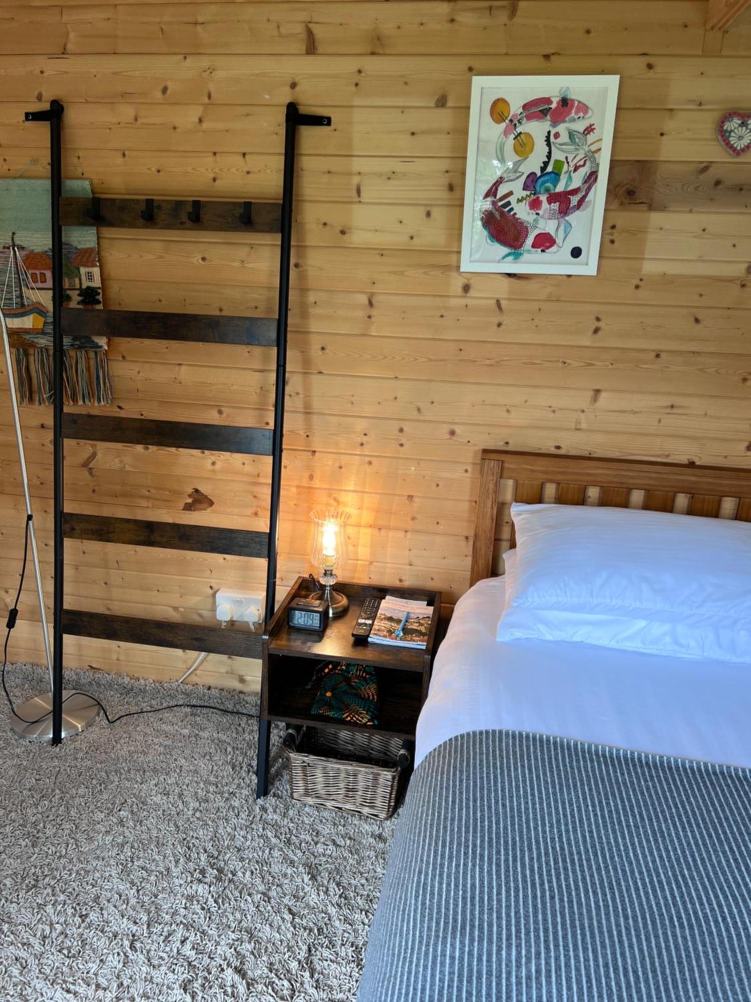 The Cabin Bradford-On-Avon Ngoại thất bức ảnh